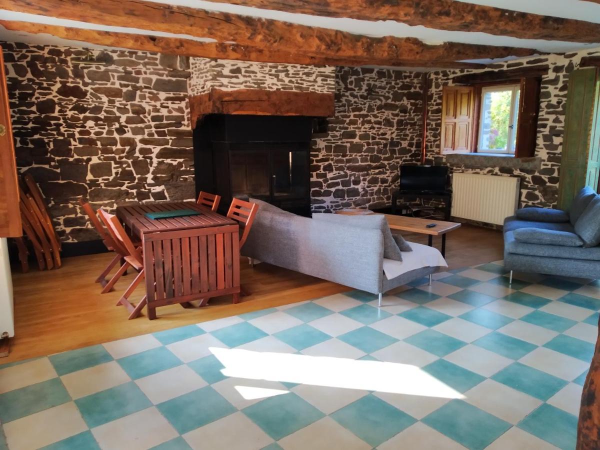 Maison En Pierre Dans Son Nid De Verdure Roz-Landrieux المظهر الخارجي الصورة
