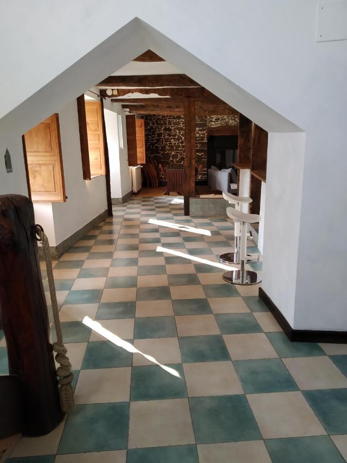 Maison En Pierre Dans Son Nid De Verdure Roz-Landrieux المظهر الخارجي الصورة