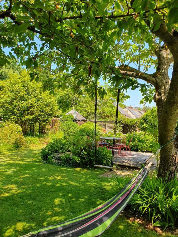 Maison En Pierre Dans Son Nid De Verdure Roz-Landrieux المظهر الخارجي الصورة
